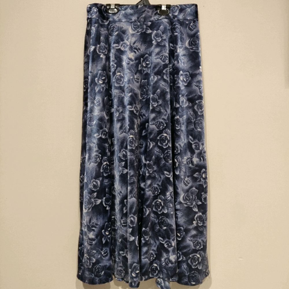 Vintage Velvety Blue Floral Print Maxi Skirt